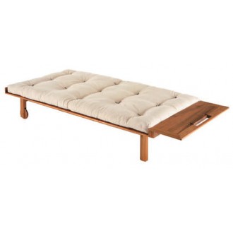 Luciana Martins and Gersons de Oliveira Atami Day Bed